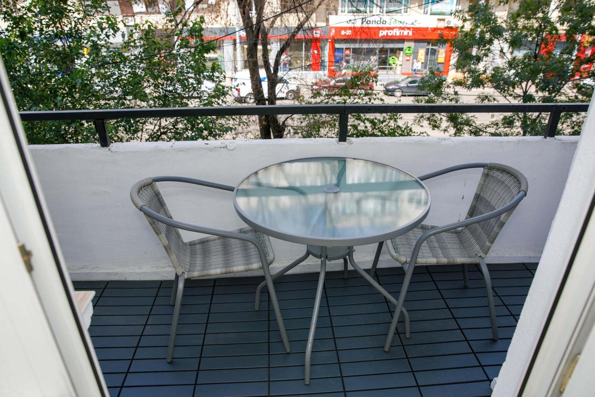 Color Apartments Corneliu Coposu No3 Bucarest Exterior foto