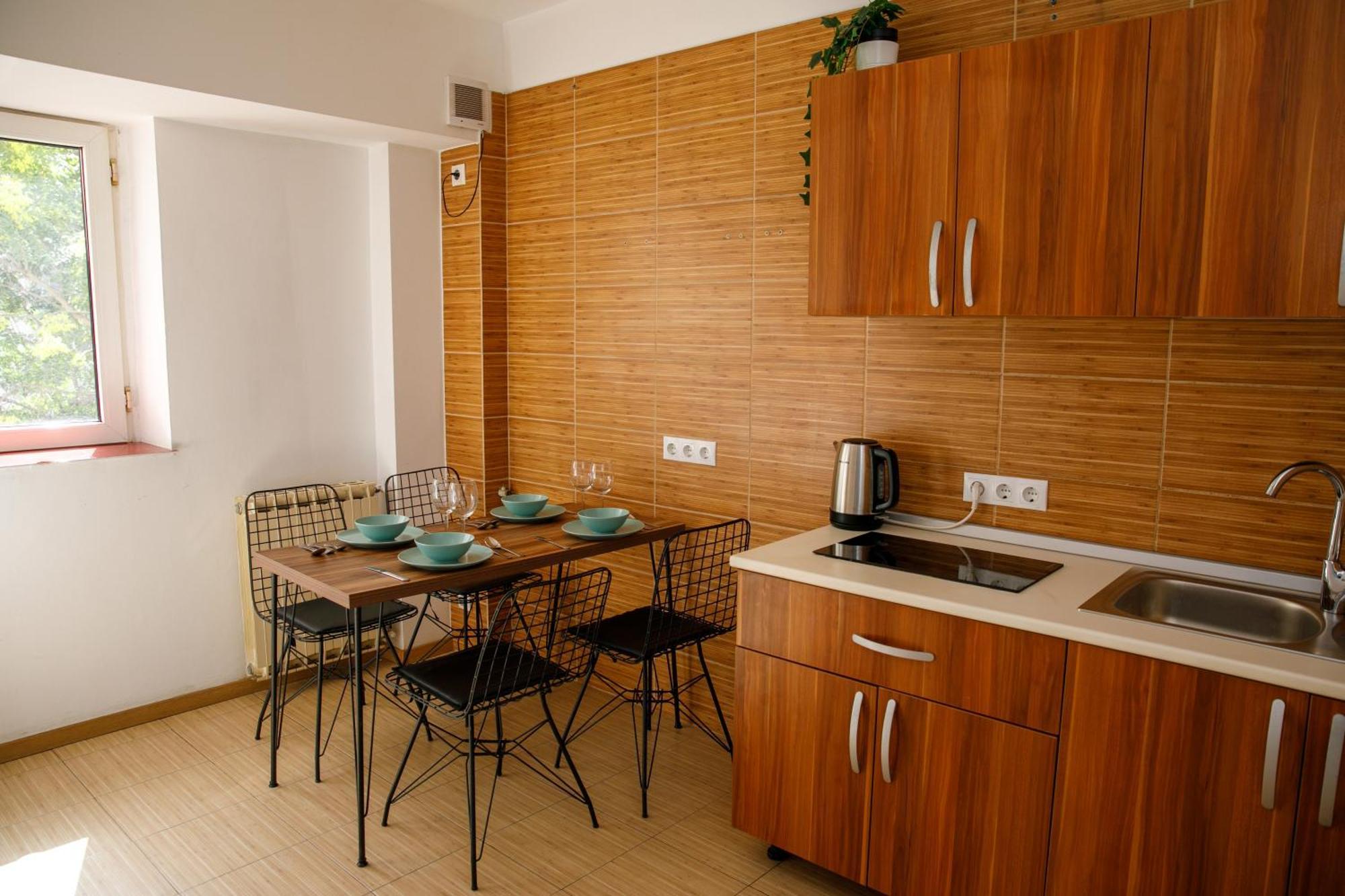 Color Apartments Corneliu Coposu No3 Bucarest Exterior foto